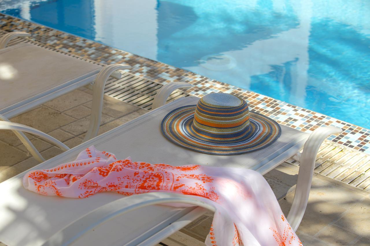 Michelle 10 Villa โปรทาราส ภายนอก รูปภาพ