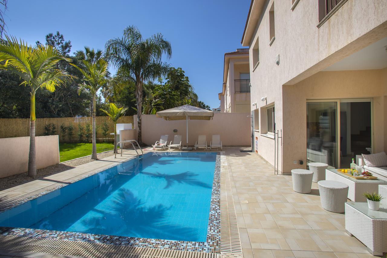 Michelle 10 Villa โปรทาราส ภายนอก รูปภาพ